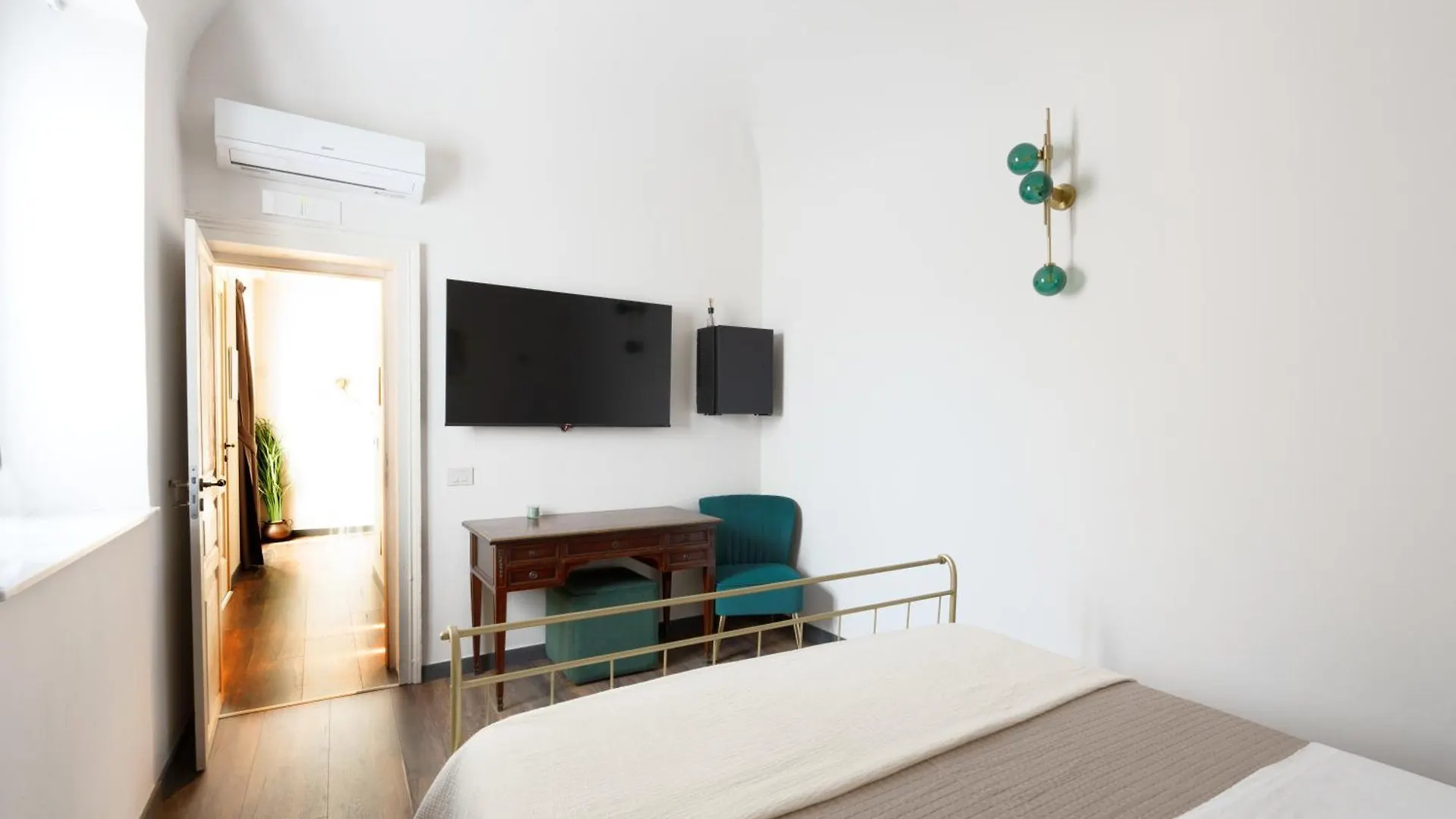 B&B Holiday Lux Boutique Room 카타니아