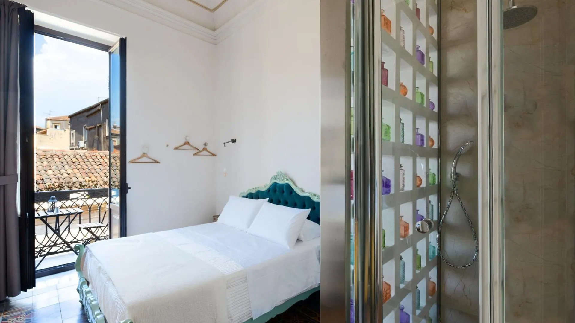 Holiday Lux Boutique Room カターニア