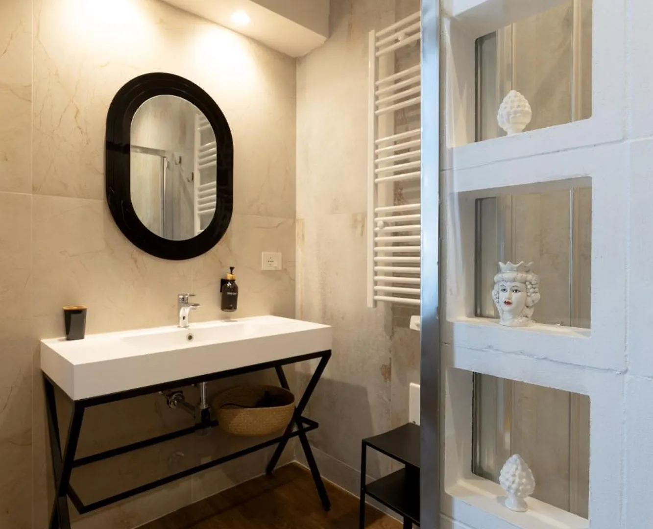 Holiday Lux Boutique Room カターニア 0*,